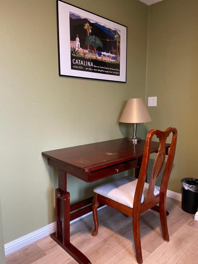 Séjour chez l'habitant Private In Angeles With Ac, Wifi, Smart Tv, Work Desk Near Sofi Stadium