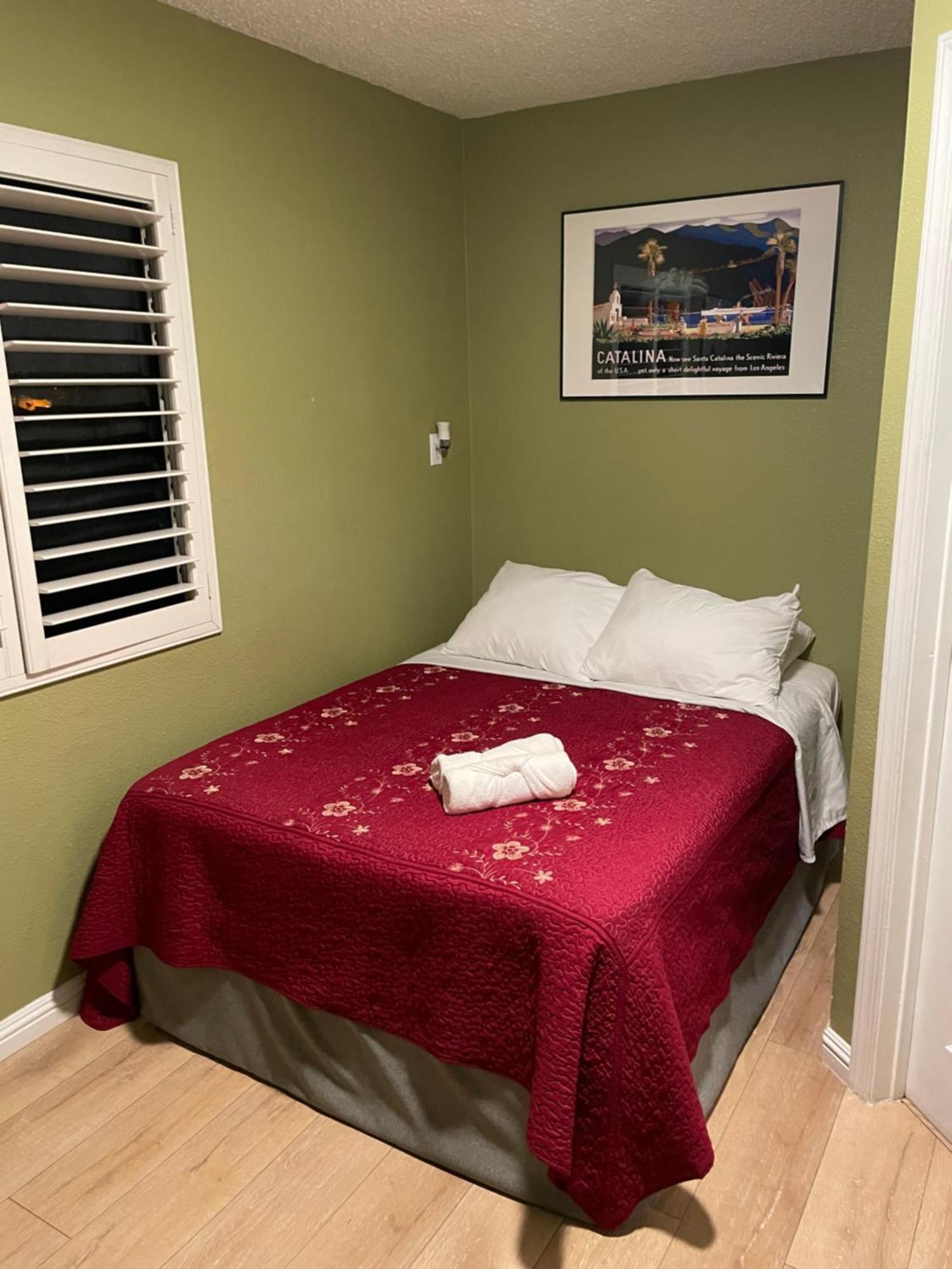 Séjour chez l'habitant Private In Angeles With Ac, Wifi, Smart Tv, Work Desk Near Sofi Stadium