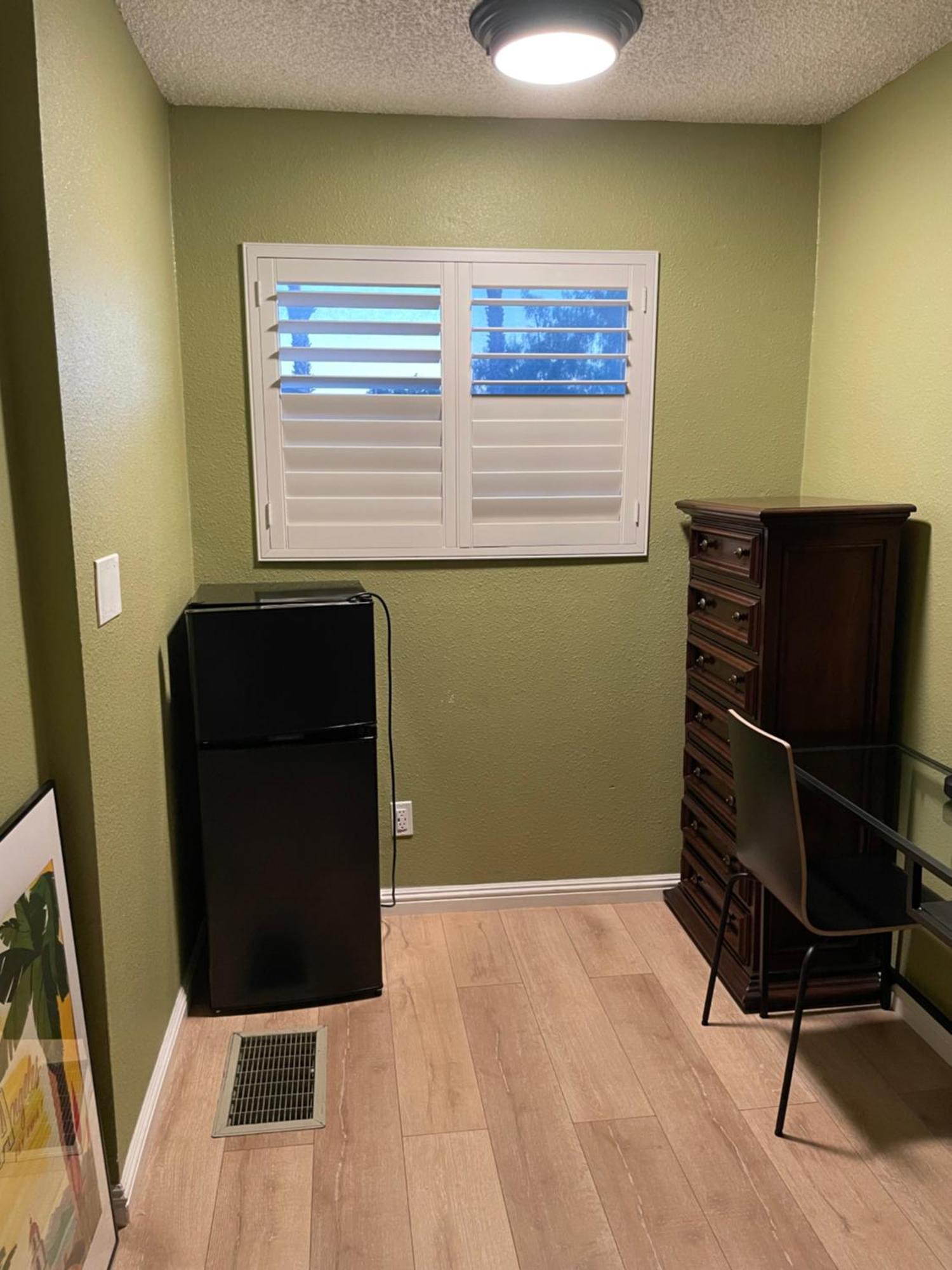 Séjour chez l'habitant Private In Angeles With Ac, Wifi, Smart Tv, Work Desk Near Sofi Stadium *