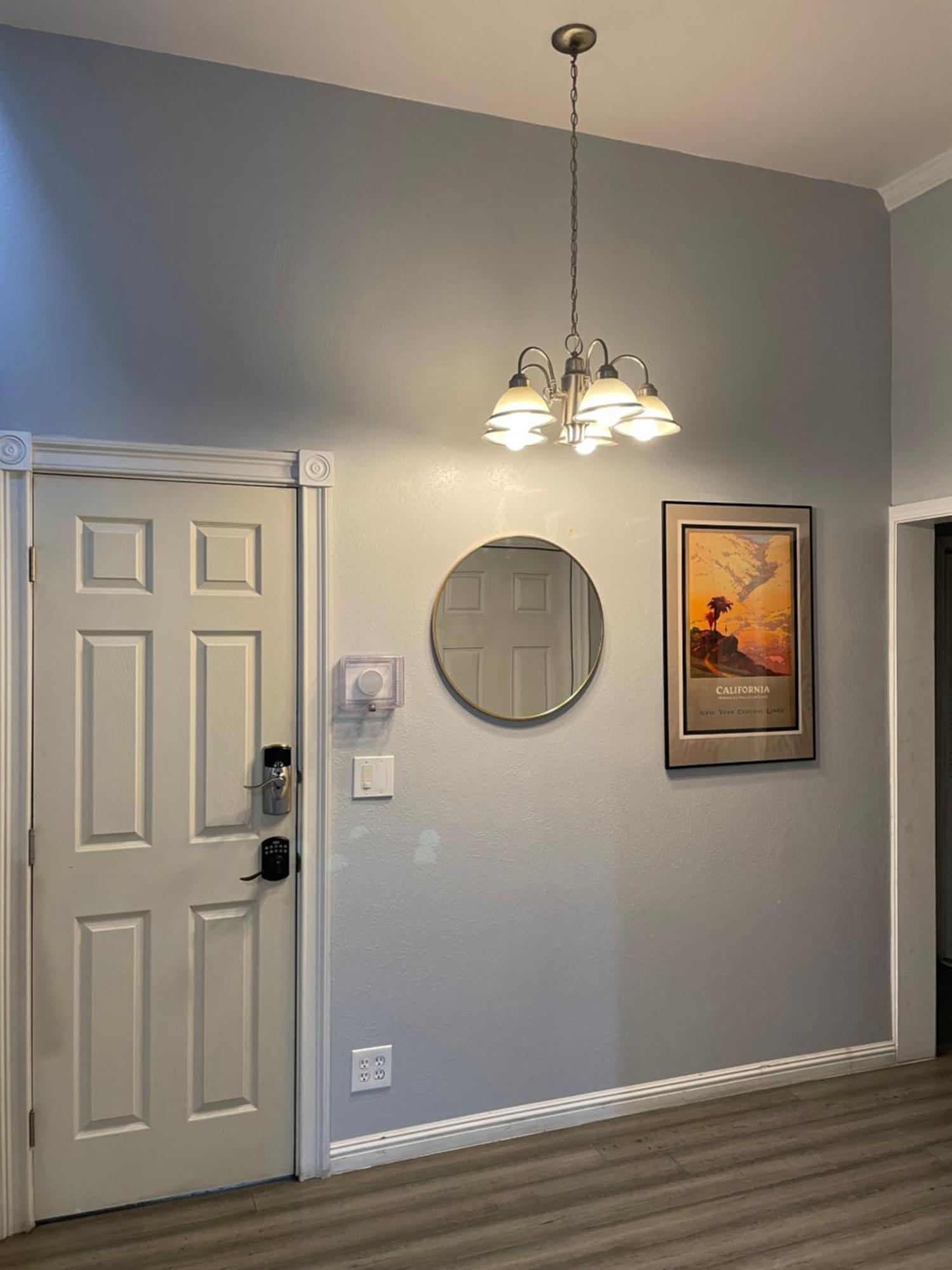 Private In Angeles With Ac, Wifi, Smart Tv, Work Desk Near Sofi Stadium Séjour chez l'habitant *